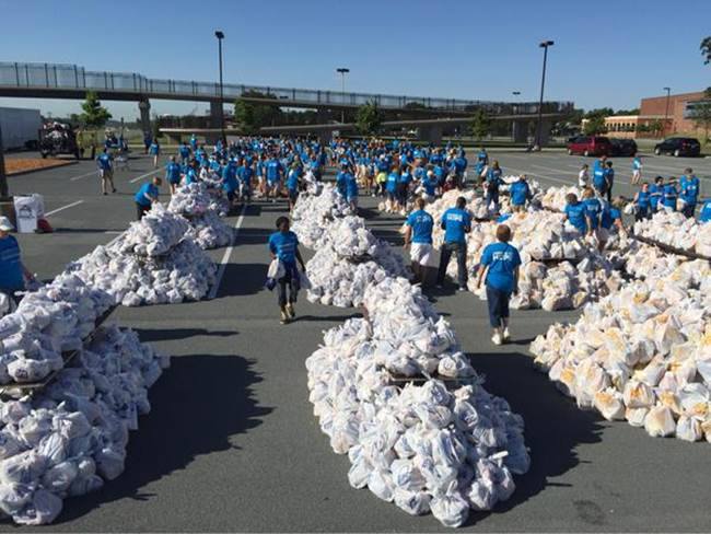 Walters Employees Working At Volunteering Event